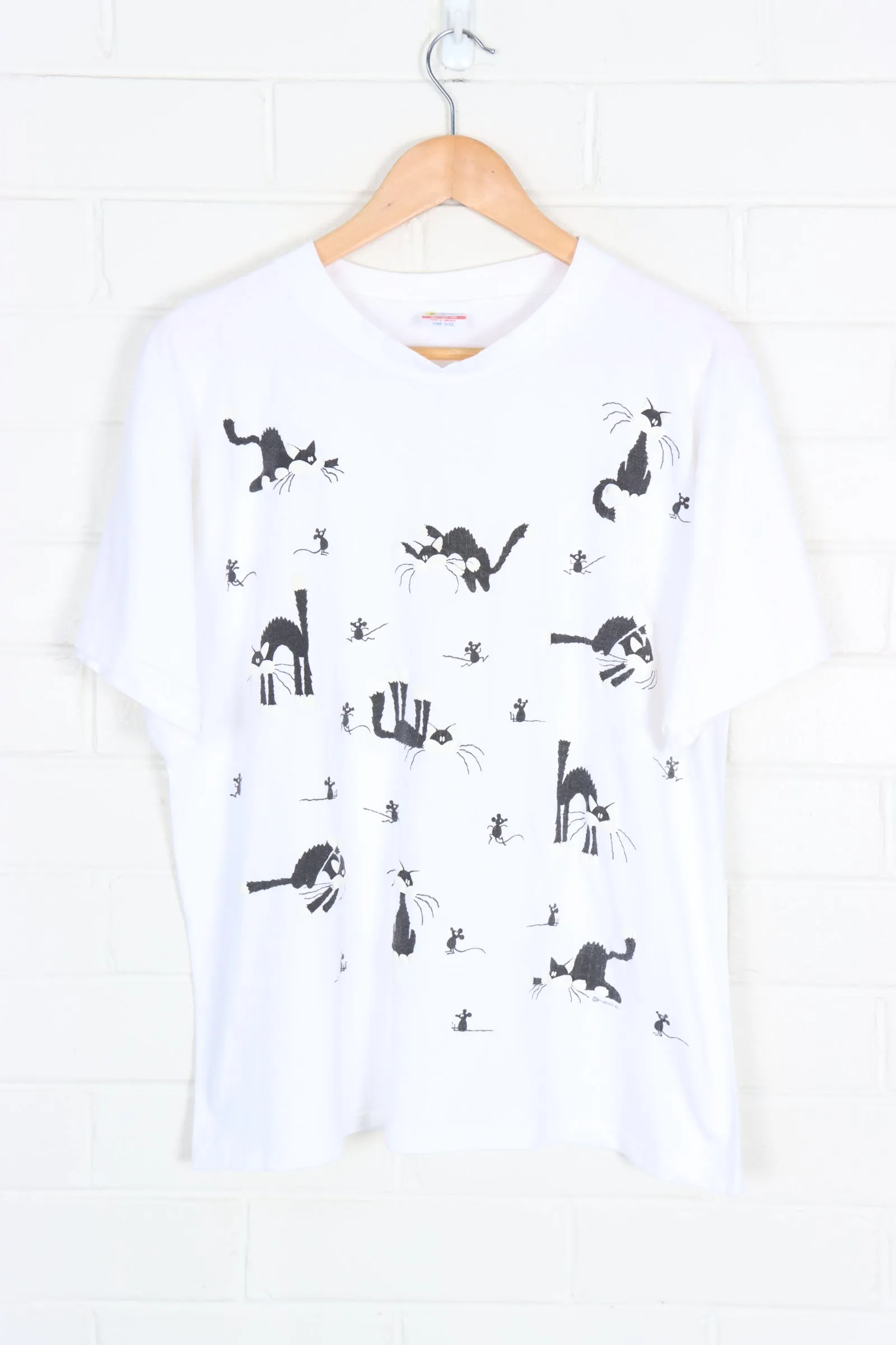 Black & White Tuxedo Cat Chasing Mouse Puff Print Tee (L)