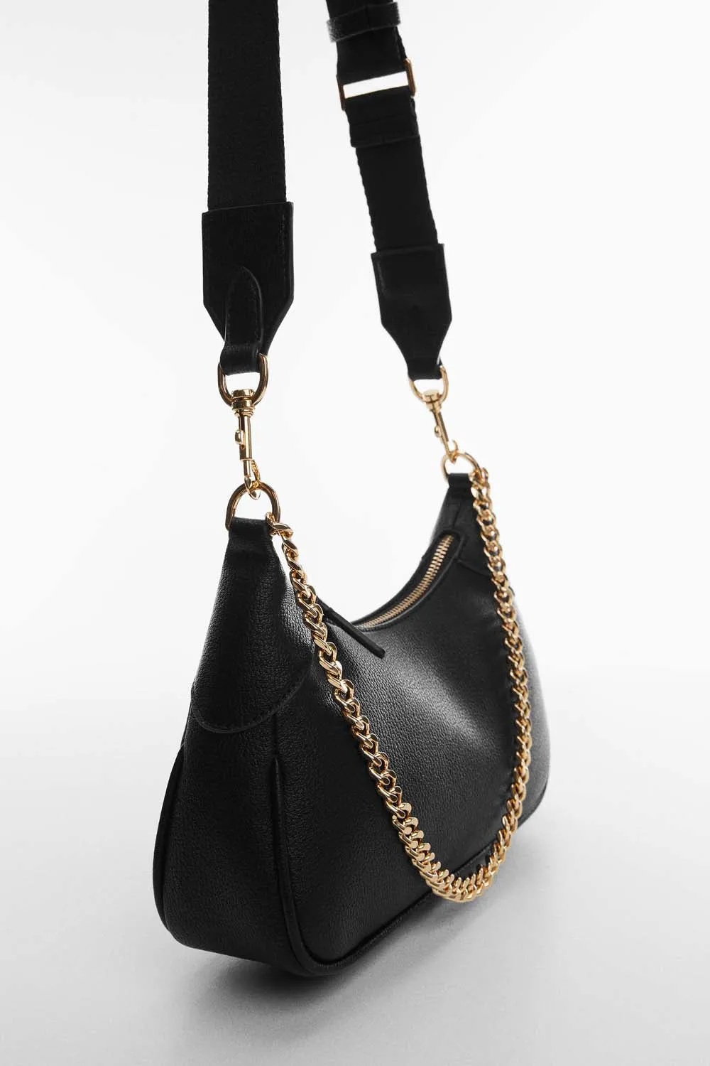 Crossbody bag with chain