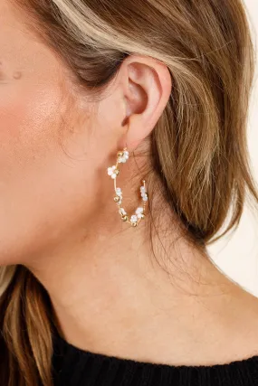 Daisy Lovin' Earrings, White