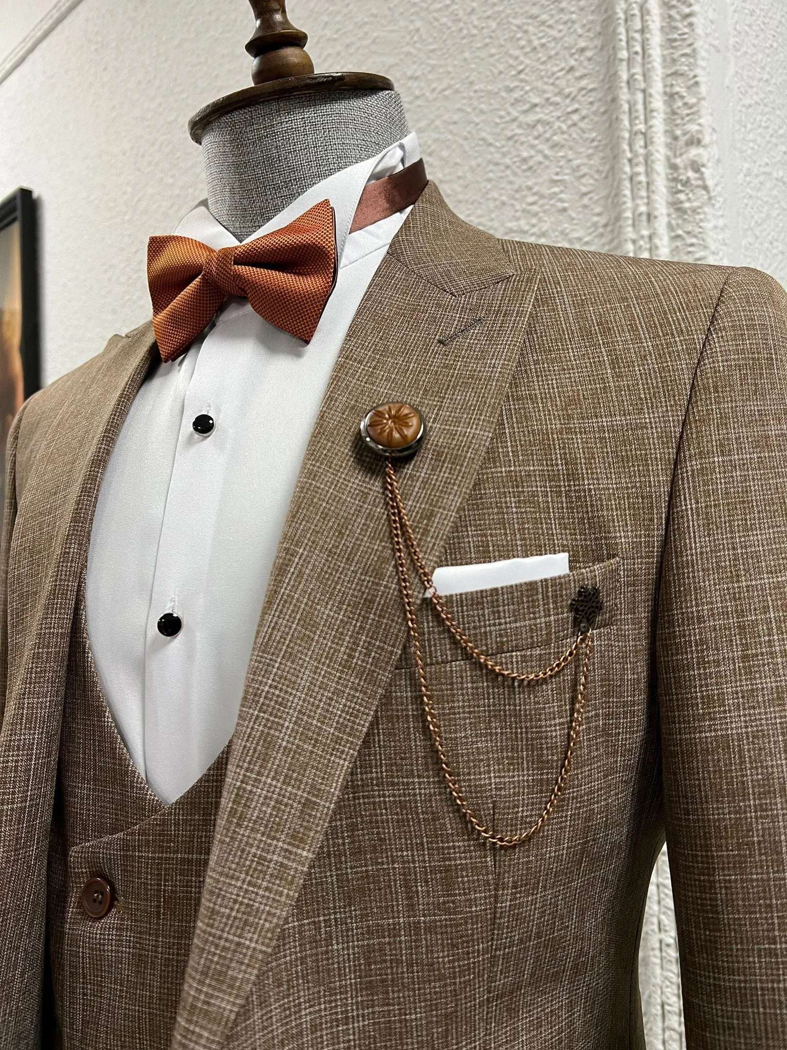 Slim Fit Pointed Collar Brown Tuxedo Vest Suit